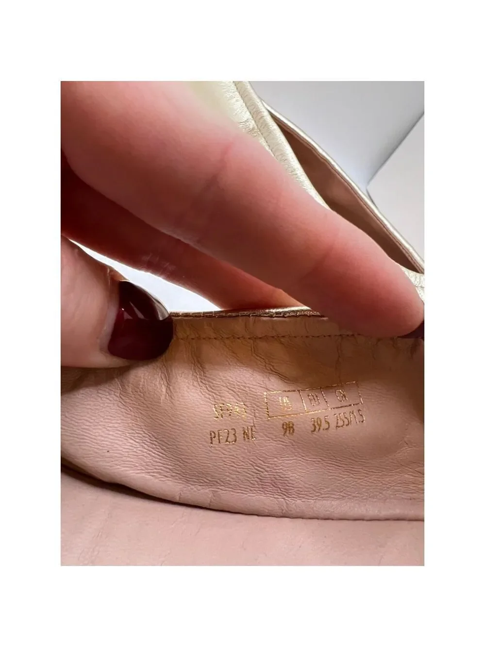 Women's Stuart Weitzman Gold Leather Ballet Flats Size 9